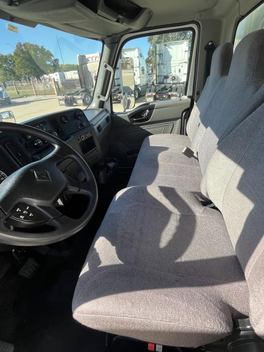 2020 International MV607-12