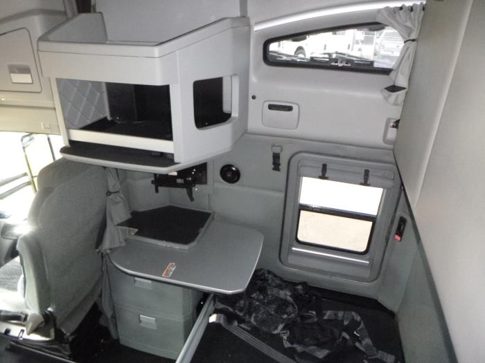 2021 Kenworth T680-14