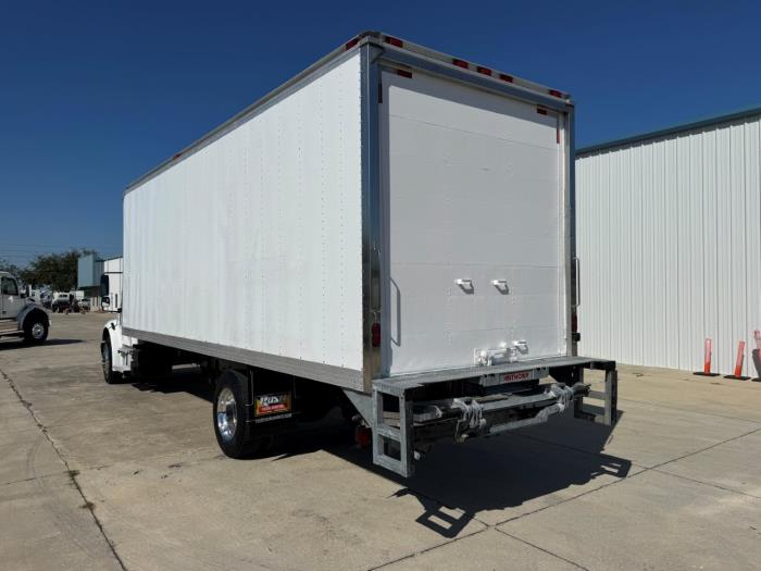 2019 Freightliner Business Class M2 106-7