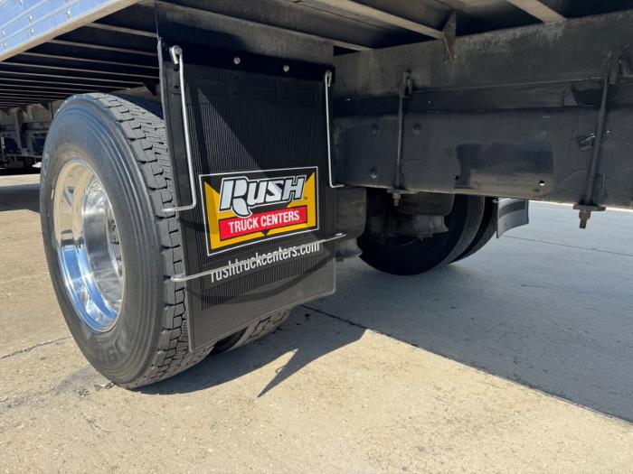 2019 Freightliner Business Class M2 106-13