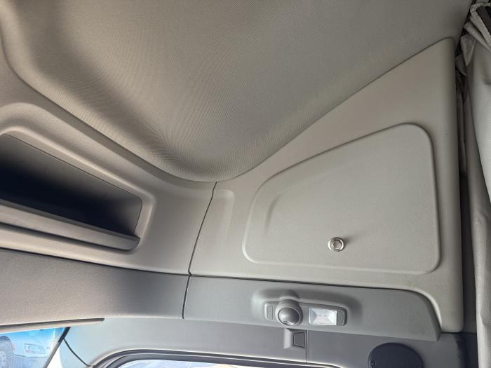 2022 Peterbilt 579-9