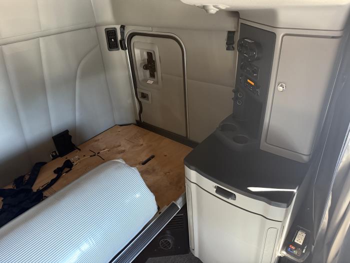 2022 Peterbilt 579-19