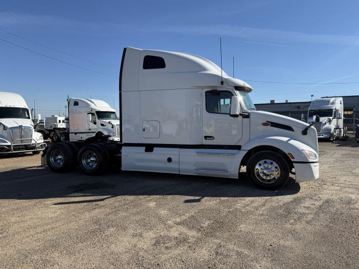 2022 Peterbilt 579-31
