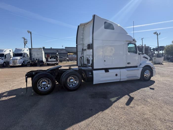 2022 Peterbilt 579-36