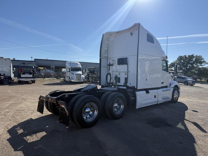 2022 Peterbilt 579-38