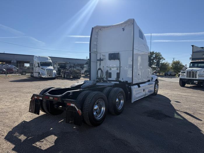 2022 Peterbilt 579-39