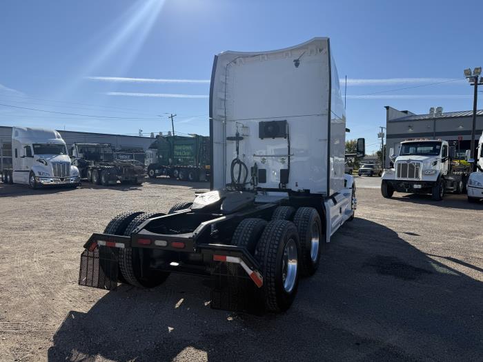 2022 Peterbilt 579-40