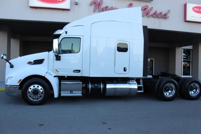 2020 Peterbilt 579-3