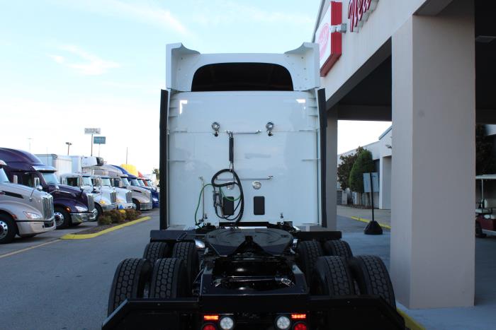 2020 Peterbilt 579-5