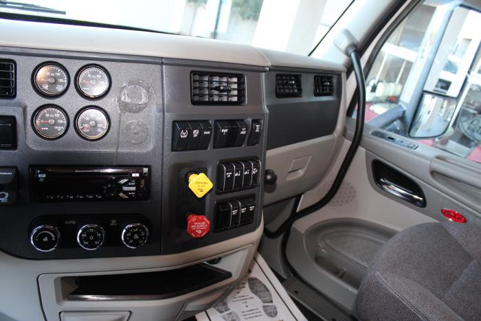 2020 Peterbilt 579-12