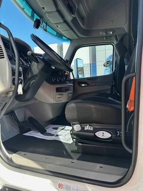 2021 Peterbilt 579-3
