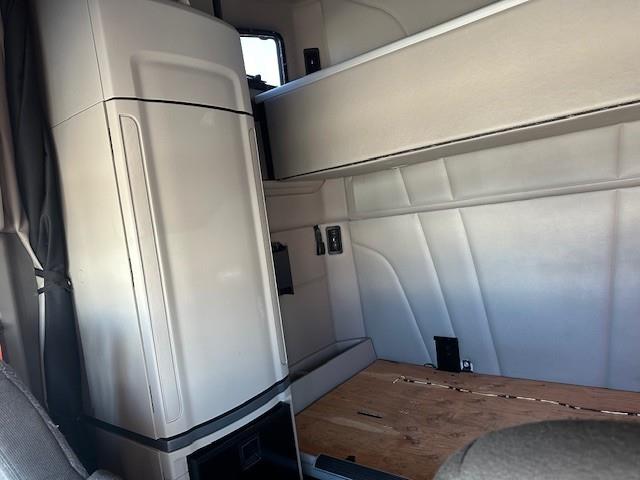 2021 Peterbilt 579-5