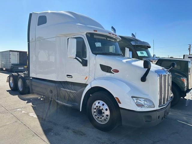 2021 Peterbilt 579-2