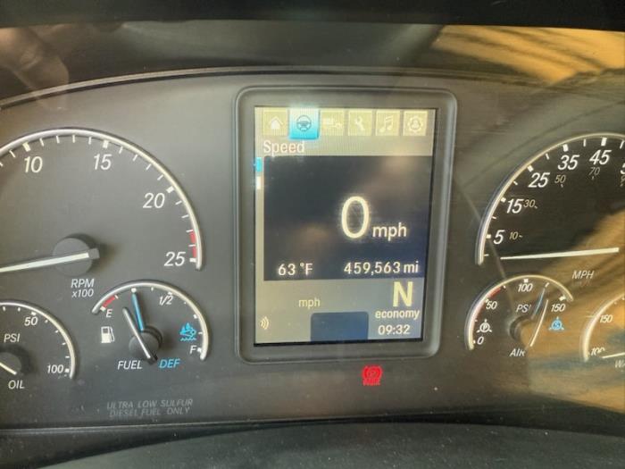 2023 Freightliner Cascadia-5