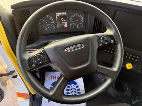 2023 Freightliner Cascadia-4