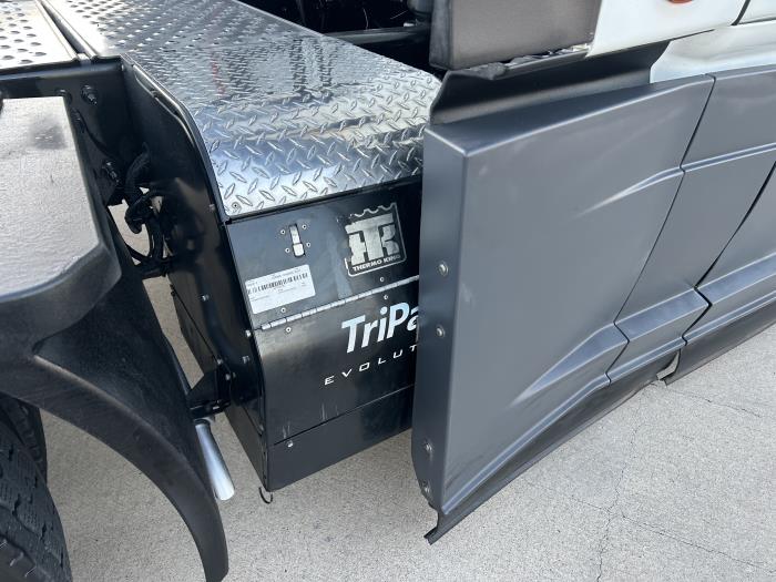 2023 Freightliner Cascadia-16