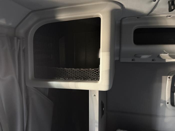 2023 Peterbilt 389-19