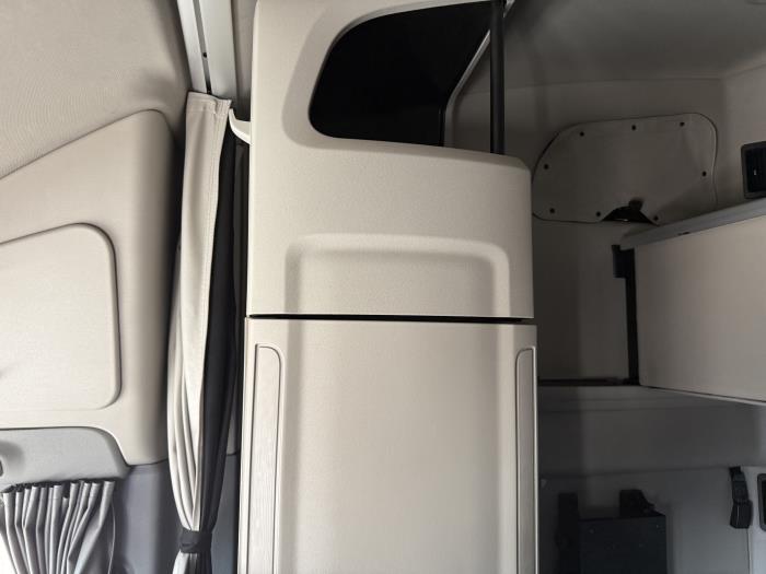 2021 Peterbilt 579-16