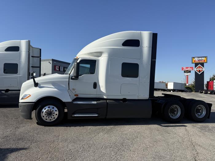 2022 International LT625-2