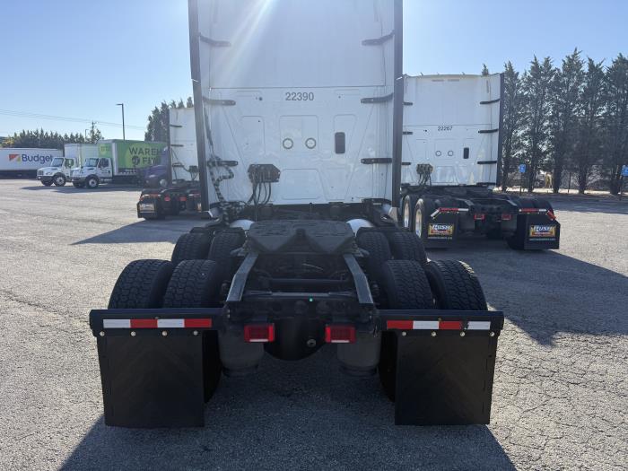 2022 International LT625-6