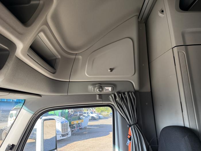 2021 Peterbilt 579-14