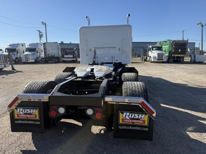 2023 Peterbilt 389-49