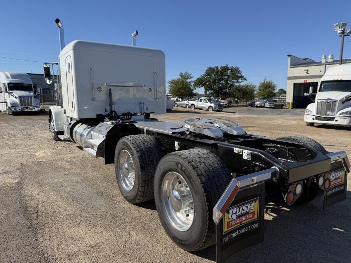 2023 Peterbilt 389-51