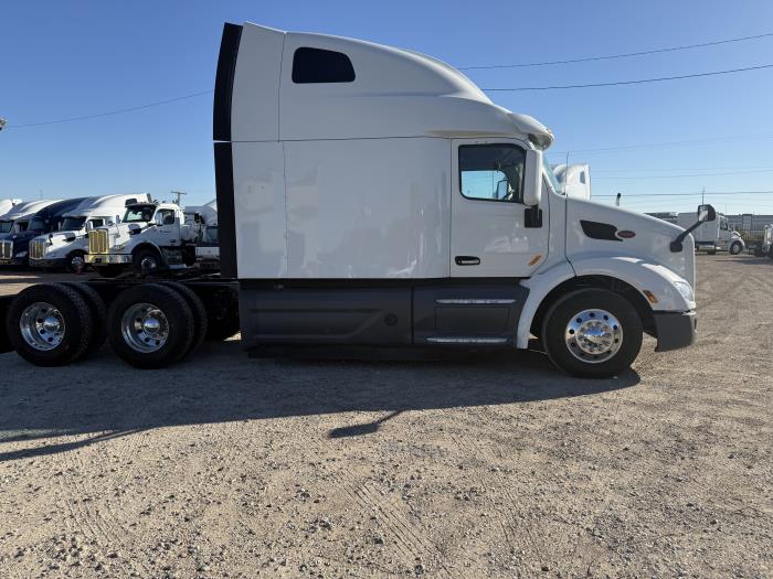 2021 Peterbilt 579-29