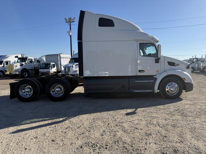 2021 Peterbilt 579-30