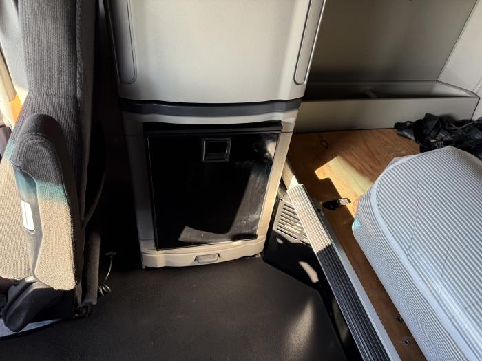 2021 Peterbilt 579-28