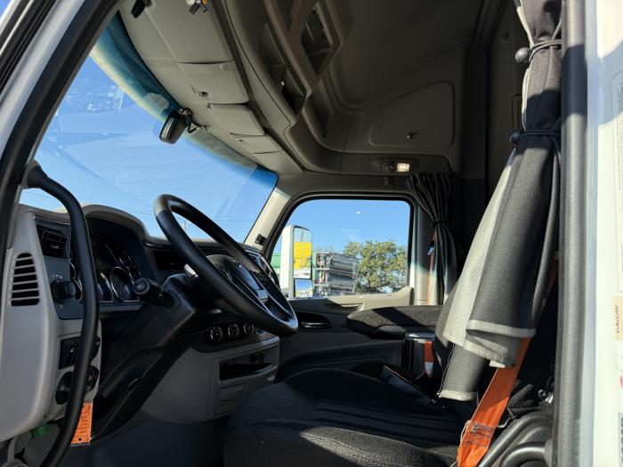 2021 Peterbilt 579-34