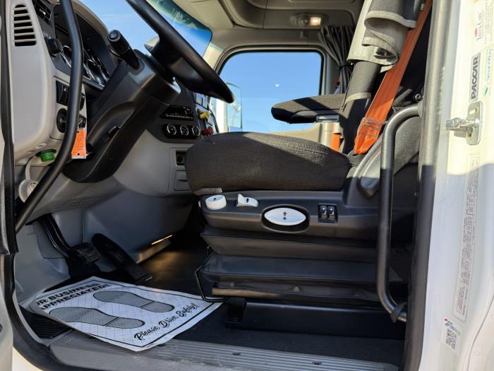 2021 Peterbilt 579-35