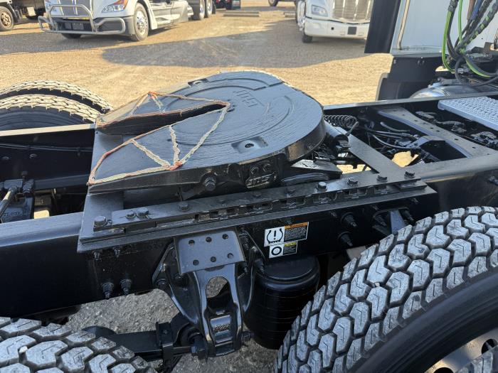 2021 Peterbilt 579-51