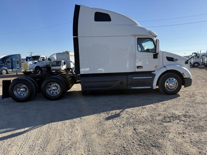 2021 Peterbilt 579-2