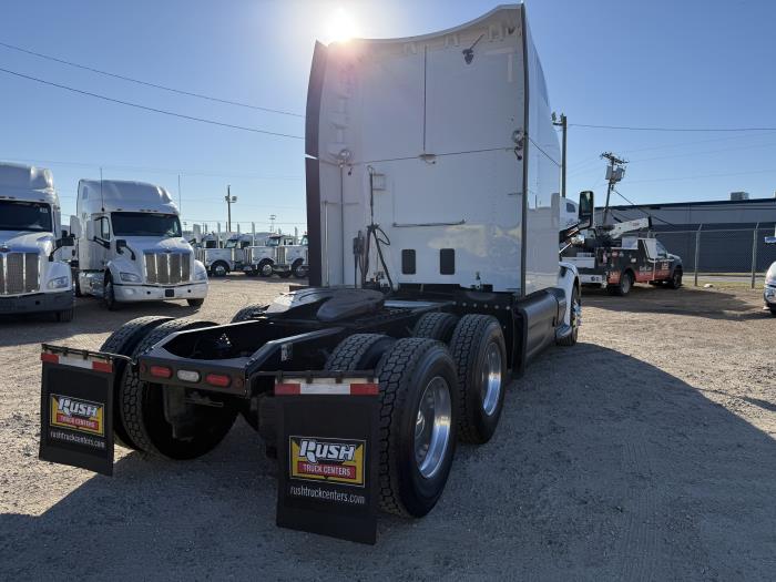 2021 Peterbilt 579-49