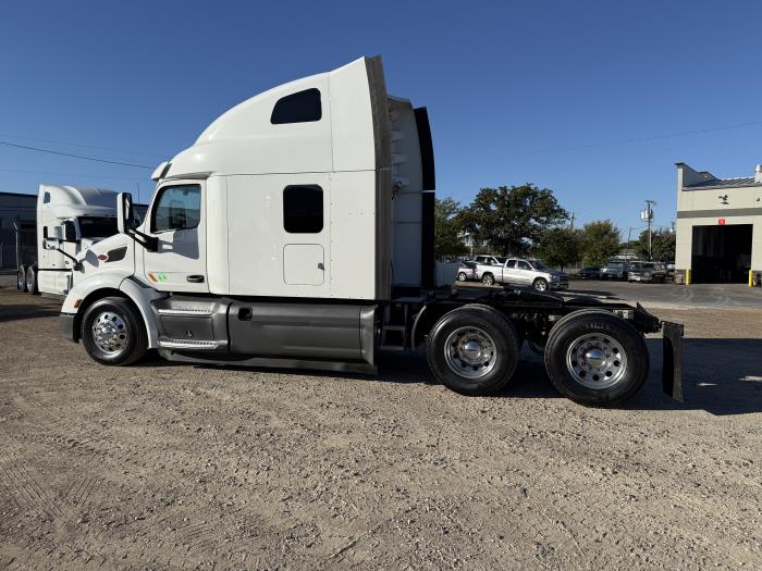 2021 Peterbilt 579-55