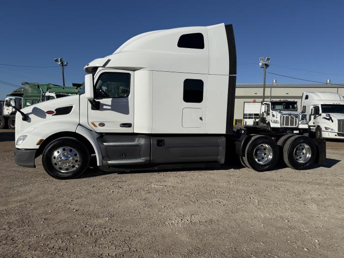 2021 Peterbilt 579-59