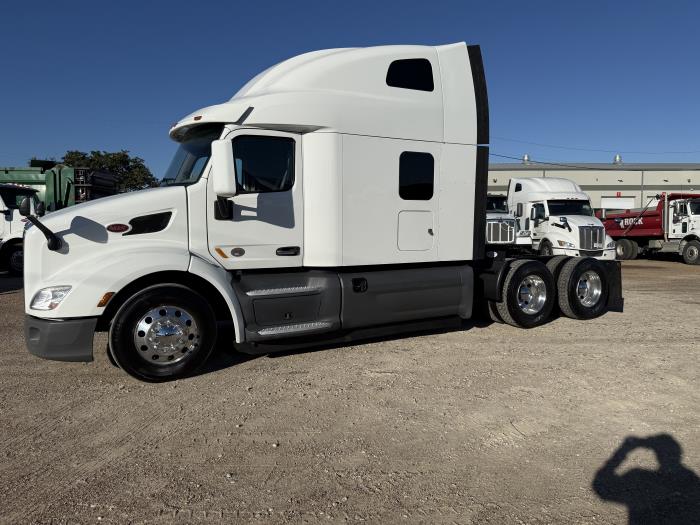 2021 Peterbilt 579-60