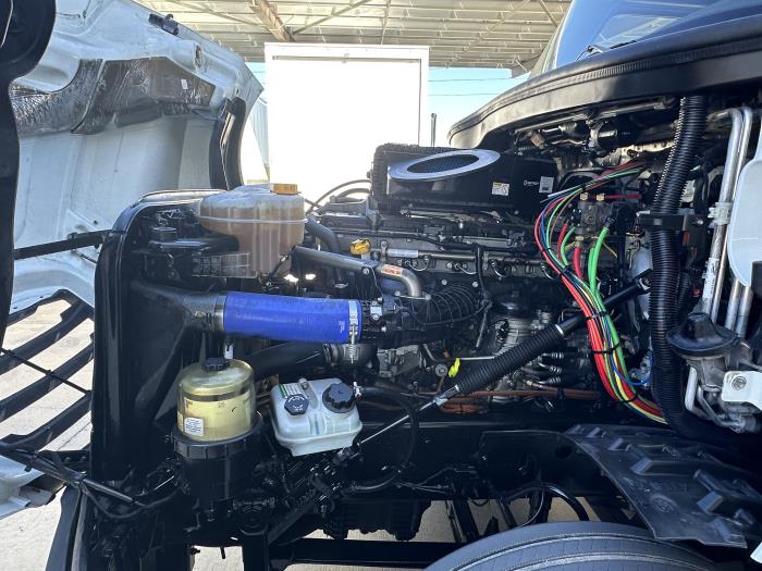 2022 Freightliner Cascadia-9