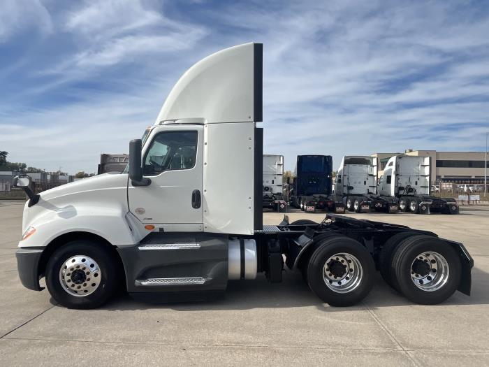 2021 International LT625-2