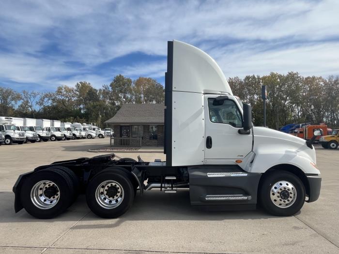 2021 International LT625-6