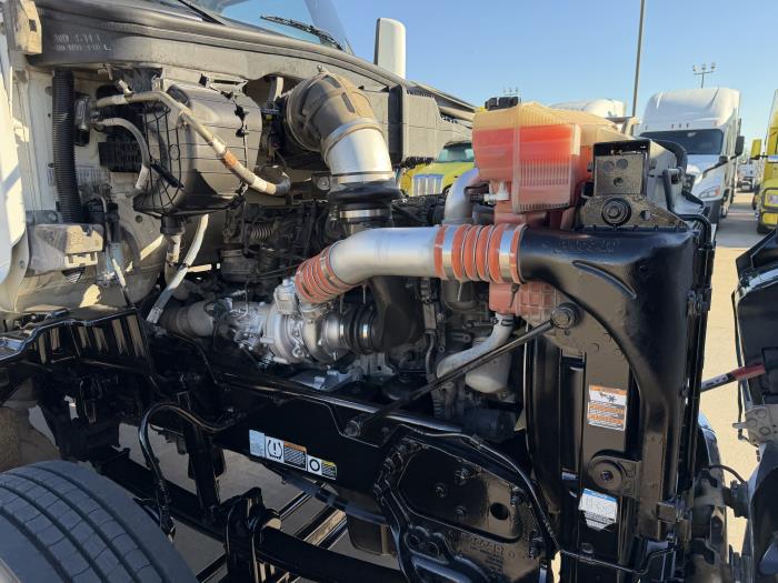 2019 Peterbilt 579-18