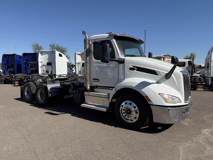 2023 Peterbilt 579-7