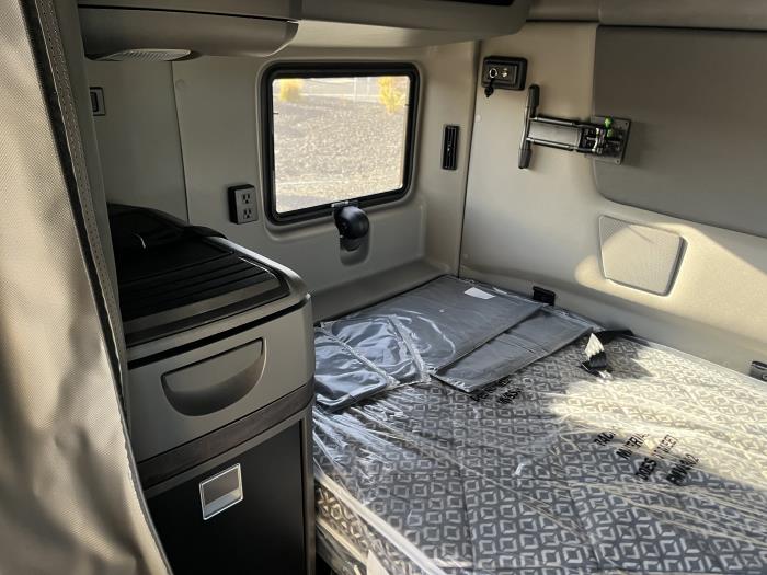 2026 International LT625-14