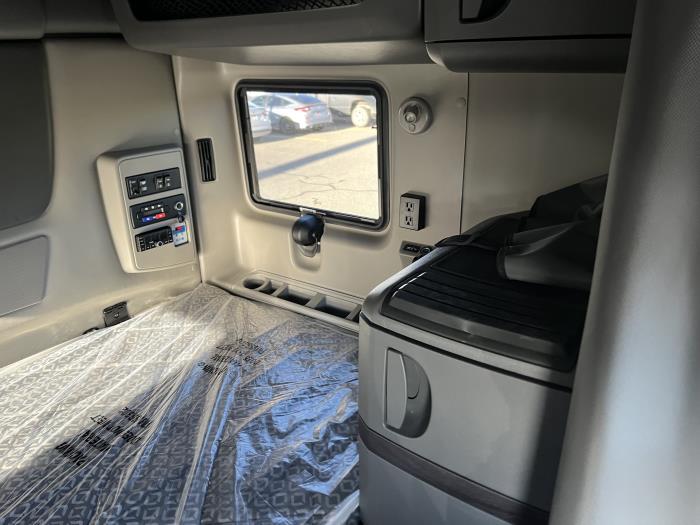 2026 International LT625-15