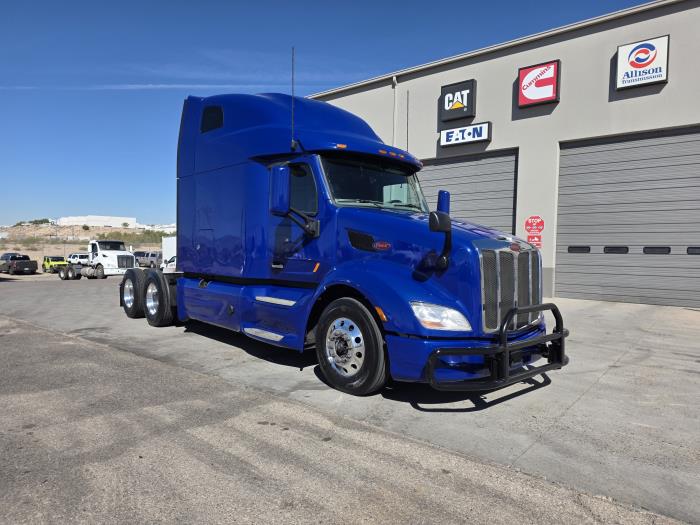 2022 Peterbilt 579 photo 4