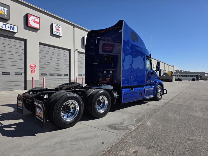2022 Peterbilt 579-5