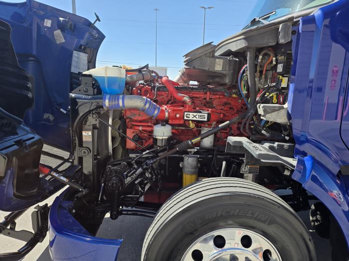 2022 Peterbilt 579-10