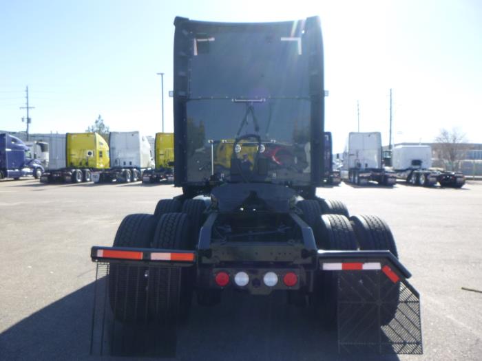 2023 Kenworth T680-4