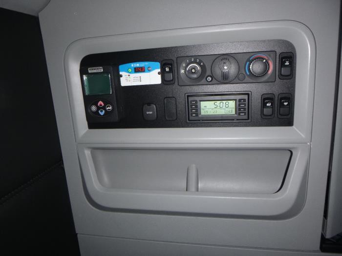 2023 Kenworth T680-19